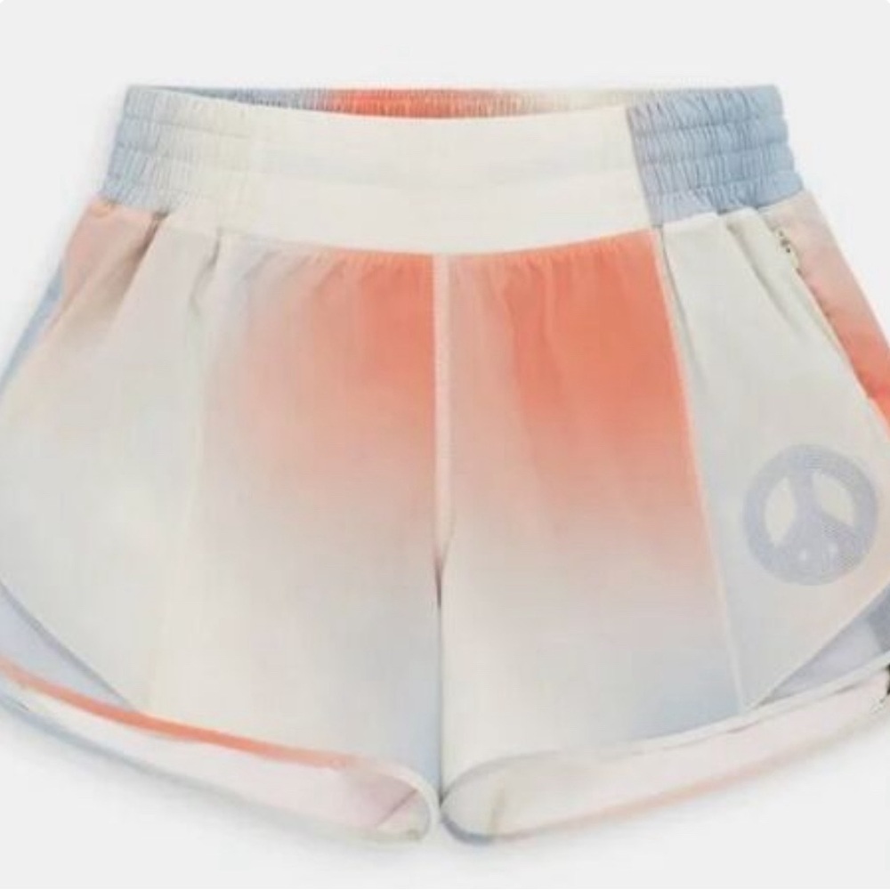 Lululemon Madhappy Collab Hotty Hot Shorts 4”NWOT